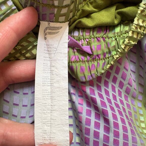 Fabletics green purple geometric lined running active shorts SIZE M - Picture 2 of 4